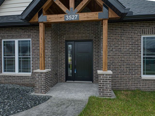 3527 Sand Drive, Newburgh, IN 47630