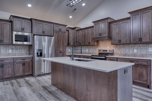 3527 Sand Drive, Newburgh, IN 47630