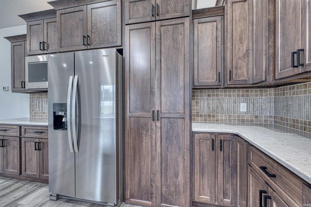 3527 Sand Drive, Newburgh, IN 47630