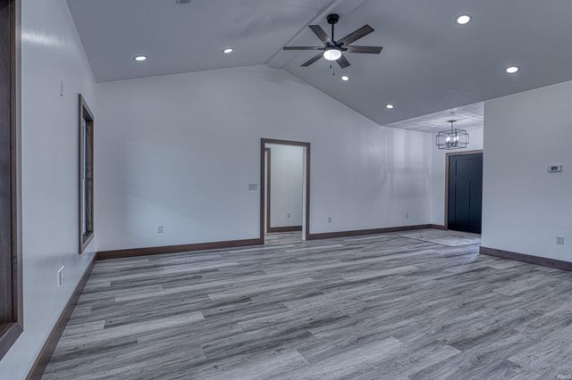 3527 Sand Drive, Newburgh, IN 47630