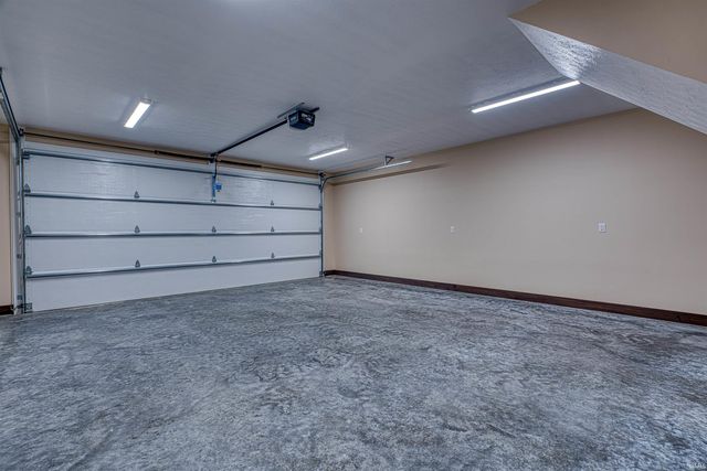 3527 Sand Drive, Newburgh, IN 47630