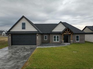 3527 Sand Drive, Newburgh, IN 47630