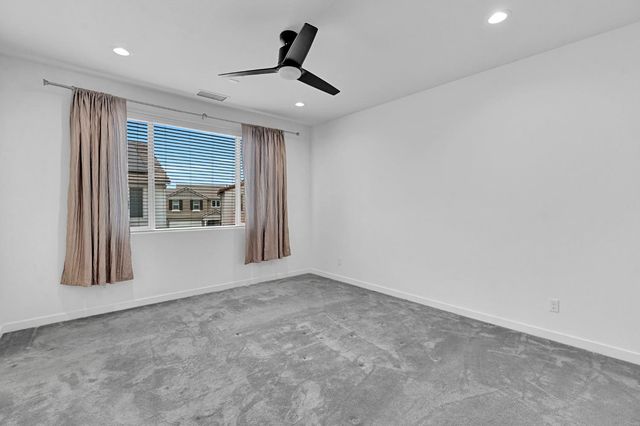 4614 Loftwood Road, Madera, CA 93636