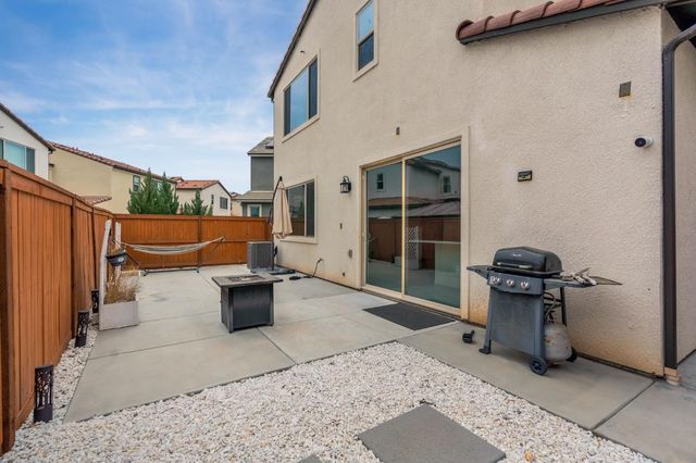 4614 Loftwood Road, Madera, CA 93636