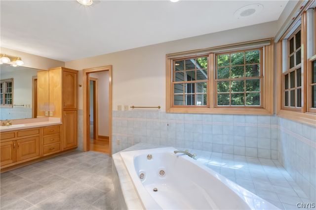1 Mayflower Circle, Oswego, NY 13126