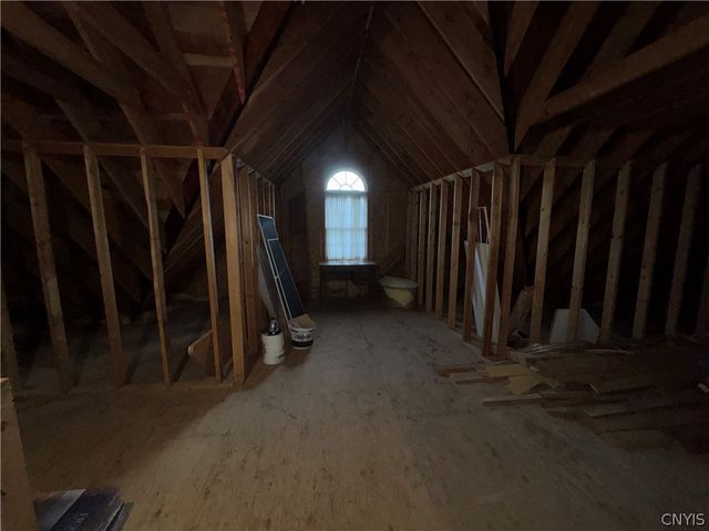 1 Mayflower Circle, Oswego, NY 13126