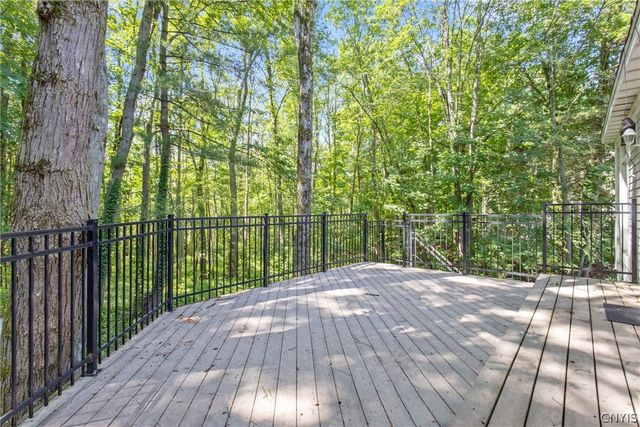 1 Mayflower Circle, Oswego, NY 13126