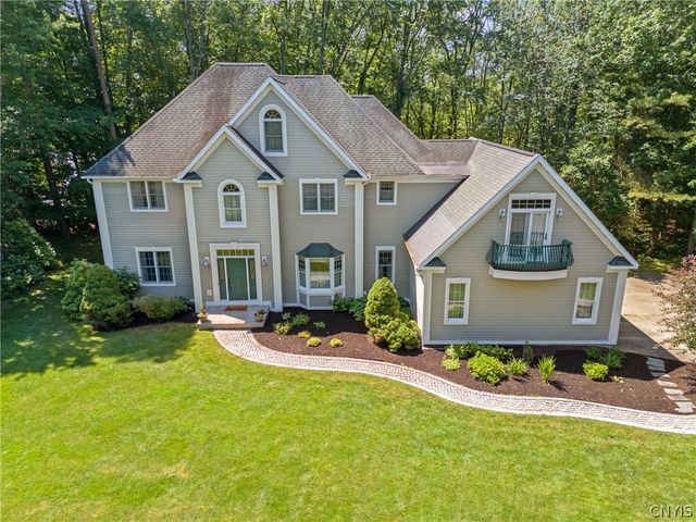 1 Mayflower Circle, Oswego, NY 13126