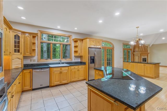 1 Mayflower Circle, Oswego, NY 13126