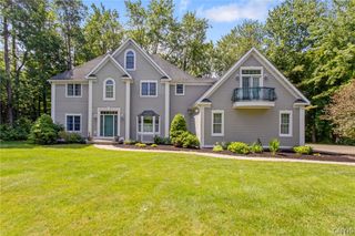 1 Mayflower Circle, Oswego, NY 13126