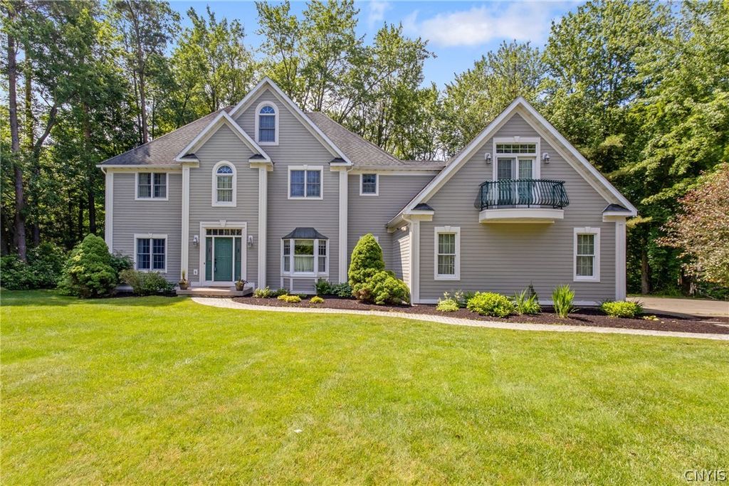 1 Mayflower Circle, Oswego, NY 13126