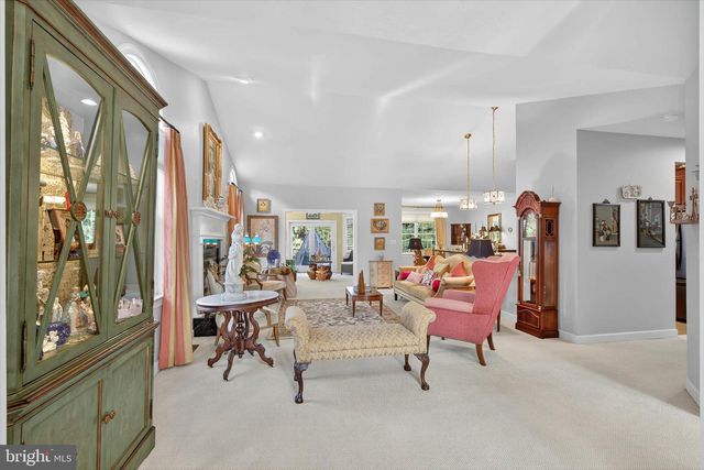 1029 STONECROFT DR, Hanover, PA 17331