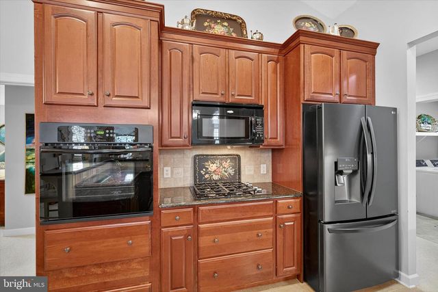 1029 STONECROFT DR, Hanover, PA 17331