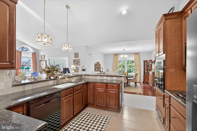 1029 STONECROFT DR, Hanover, PA 17331