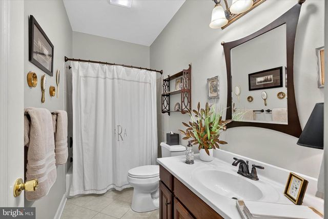 1029 STONECROFT DR, Hanover, PA 17331