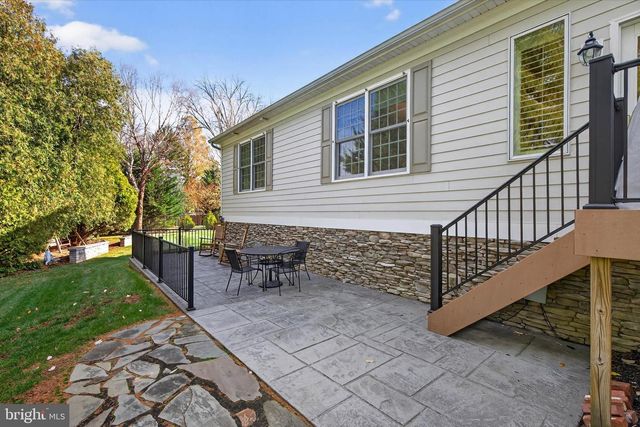 1029 STONECROFT DR, Hanover, PA 17331