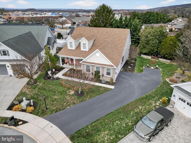 1029 STONECROFT DR, Hanover, PA 17331