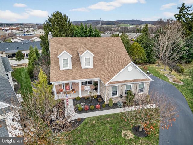 1029 STONECROFT DR, Hanover, PA 17331