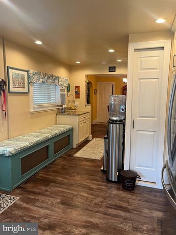 203 S LINE ST, Lansdale, PA 19446