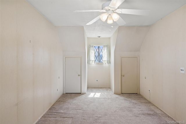 156 W Cambridge Drive E 156, Copiague, NY 11726
