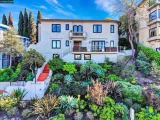 2040 LAKESHORE, Oakland, CA 94606