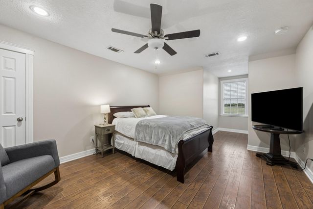 2258 Maler Road, Sealy, TX 77474