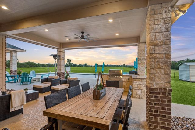 2258 Maler Road, Sealy, TX 77474