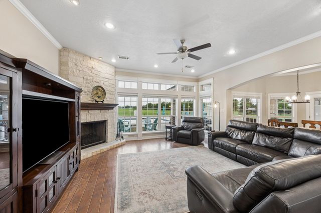 2258 Maler Road, Sealy, TX 77474