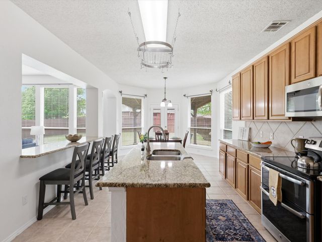 7321 Summit Lane, Sachse, TX 75048