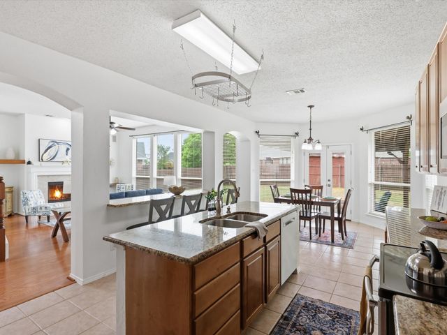 7321 Summit Lane, Sachse, TX 75048