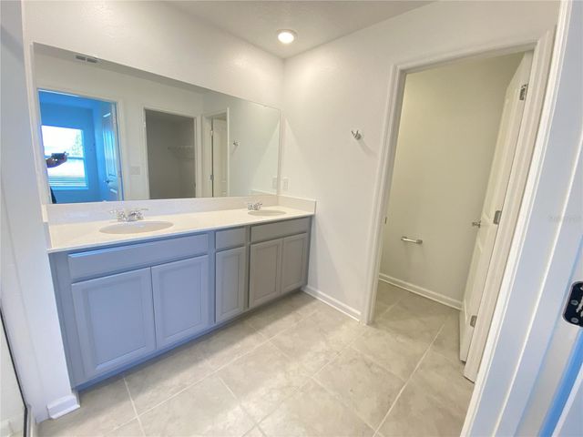 340 PINEYWOODS STREET, St Cloud, FL 34772