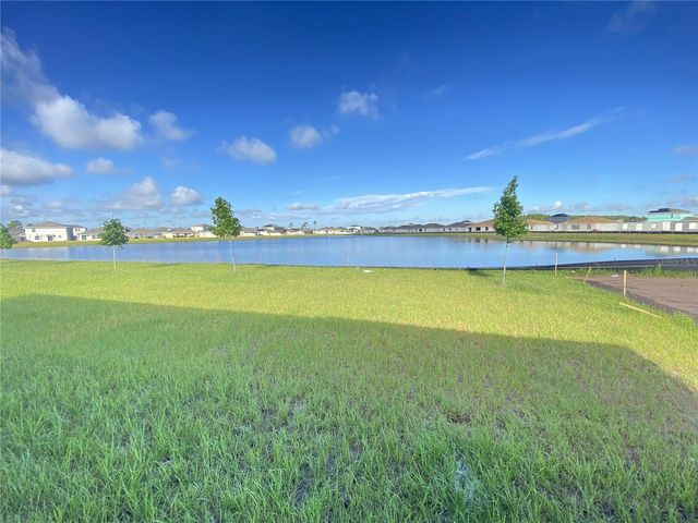 340 PINEYWOODS STREET, St Cloud, FL 34772