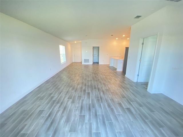 340 PINEYWOODS STREET, St Cloud, FL 34772