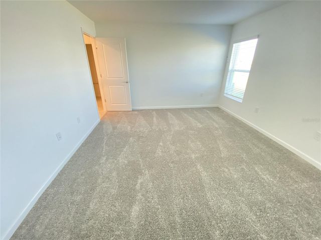 340 PINEYWOODS STREET, St Cloud, FL 34772