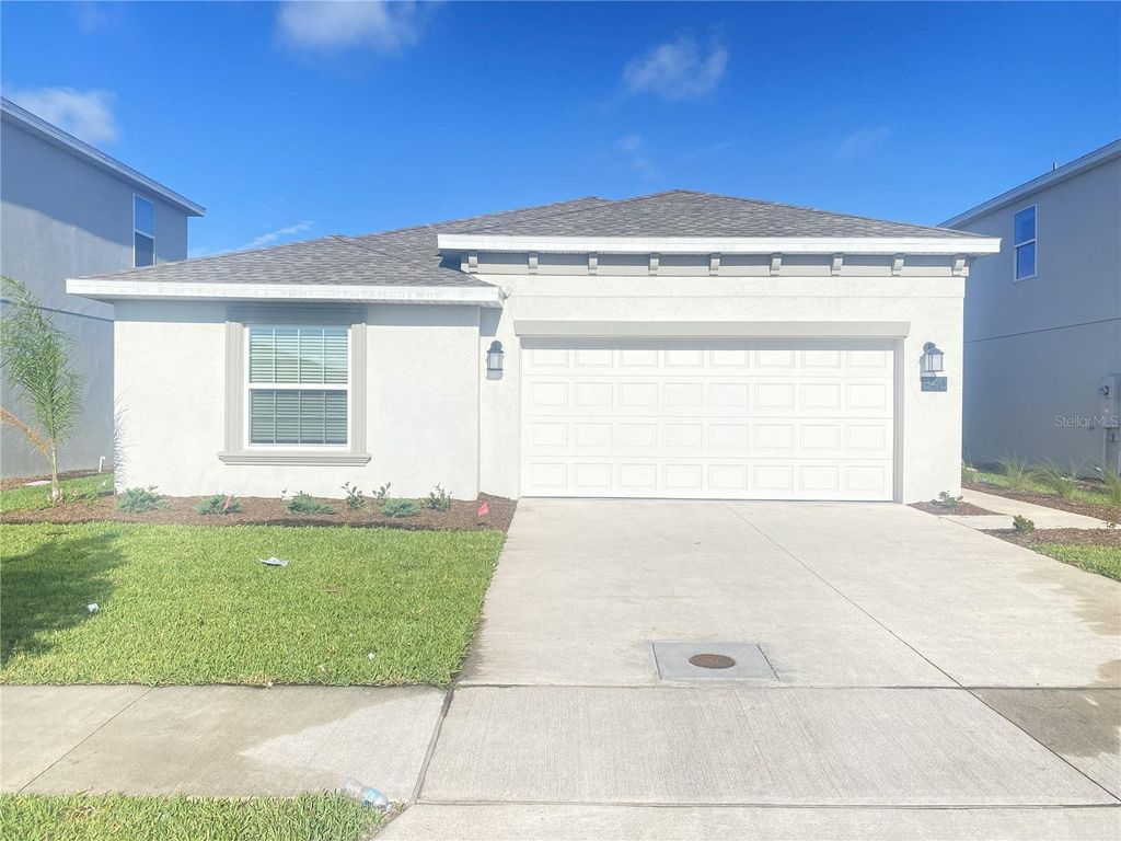 340 PINEYWOODS STREET, St Cloud, FL 34772