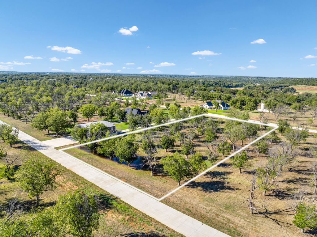 1031 E Landings N, Granbury, TX 76049 — photo 5