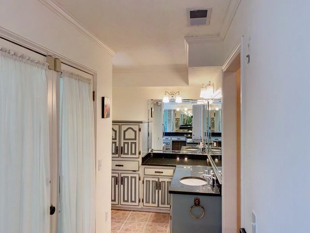 150 Macarthur Court, Irving, TX 75061