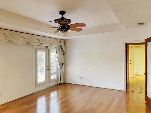 150 Macarthur Court, Irving, TX 75061