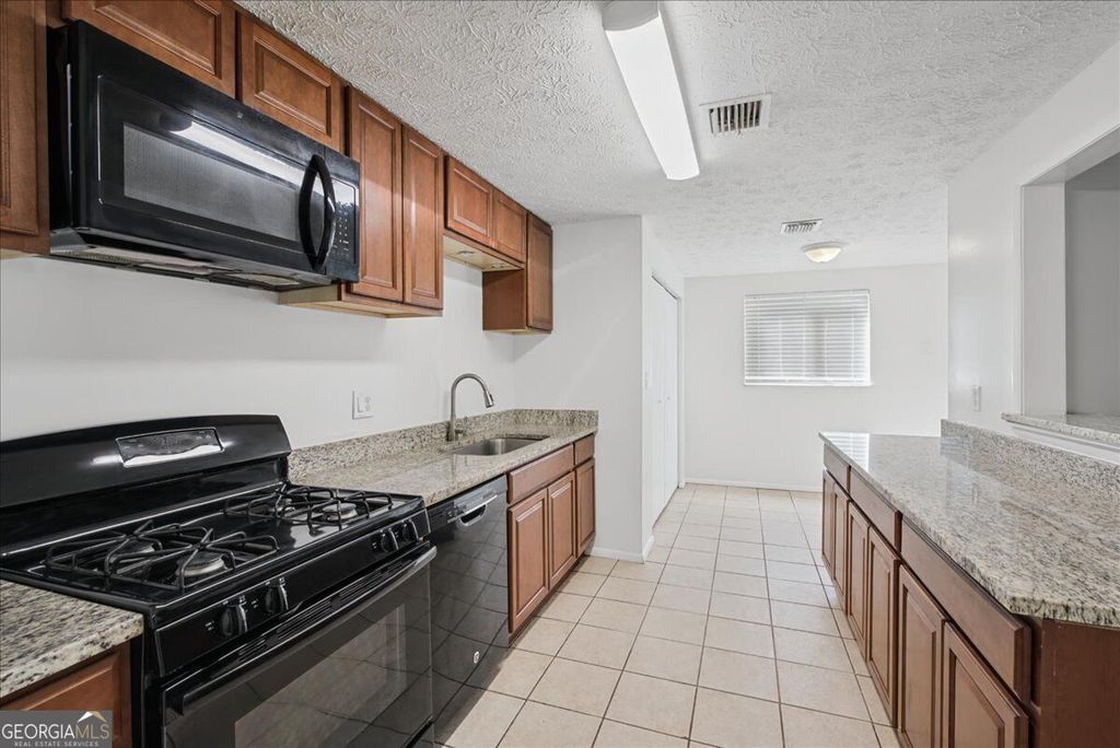 1321 Muirforest Drive, Stone Mountain, GA 30088 — photo 3