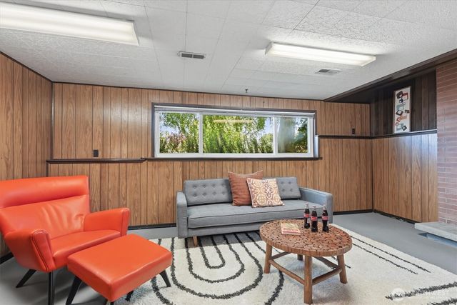 14804 12th Avenue SW, Burien, WA 98166