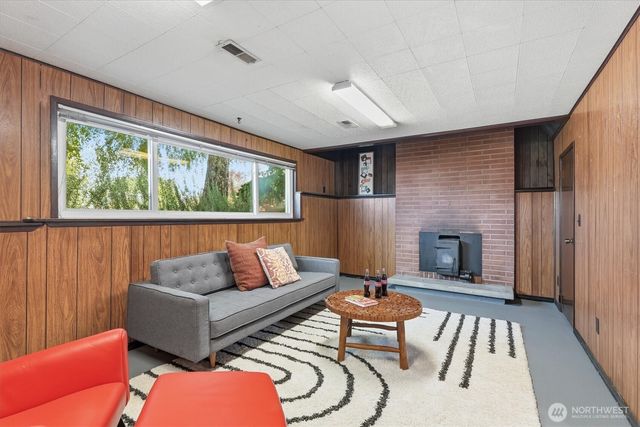 14804 12th Avenue SW, Burien, WA 98166