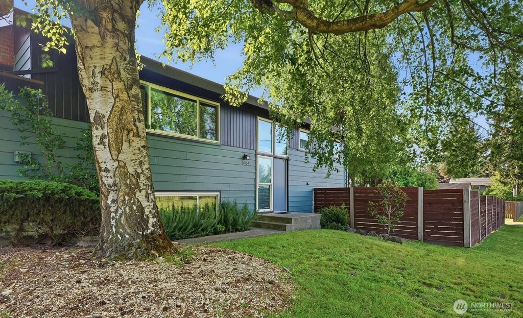 14804 12th Avenue SW, Burien, WA 98166