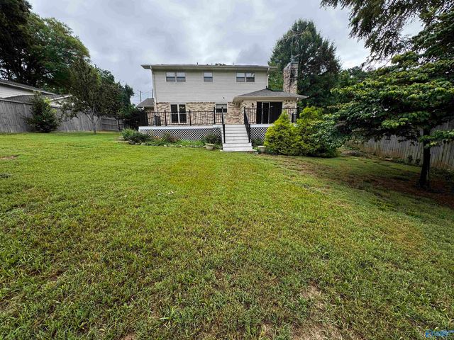 7608 Peacock Drive SW, Huntsville, AL 35802