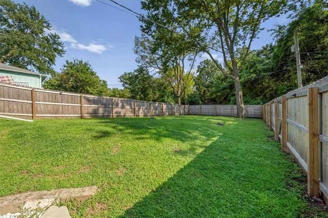 5709 E 107th Terrace, Kansas City, MO 64137