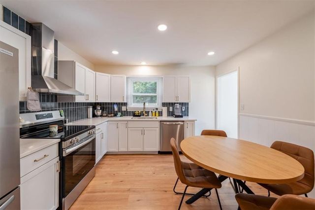 5709 E 107th Terrace, Kansas City, MO 64137