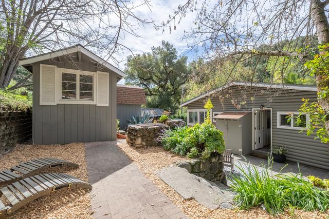 5 Camp Steffani, Carmel Valley, CA 93924