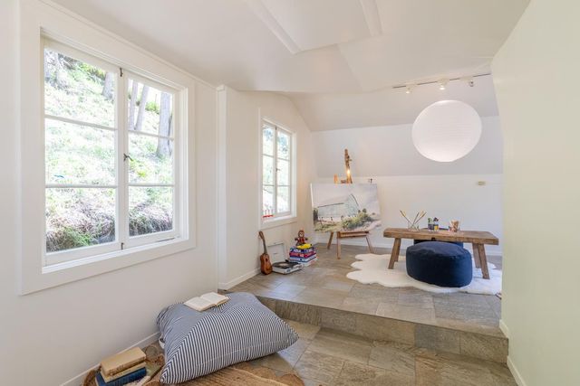 5 Camp Steffani, Carmel Valley, CA 93924