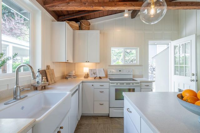 5 Camp Steffani, Carmel Valley, CA 93924