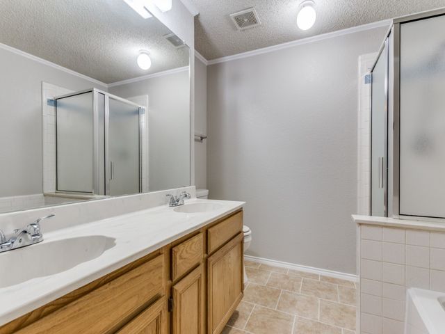 7124 Summerset Drive, Benbrook, TX 76126