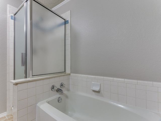 7124 Summerset Drive, Benbrook, TX 76126